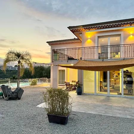 Syagrus - Easy Νίκαια