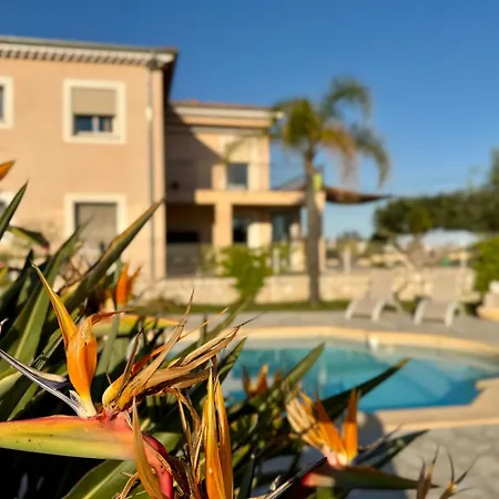 Villa Syagrus - Easy Nice