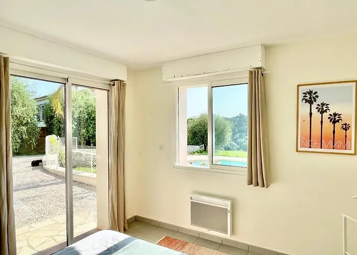 Syagrus - Easy Νίκαια