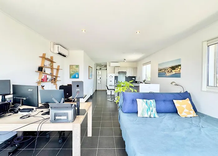 Syagrus - Easy * Νίκαια