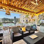 Villa Syagrus - Easy Nice